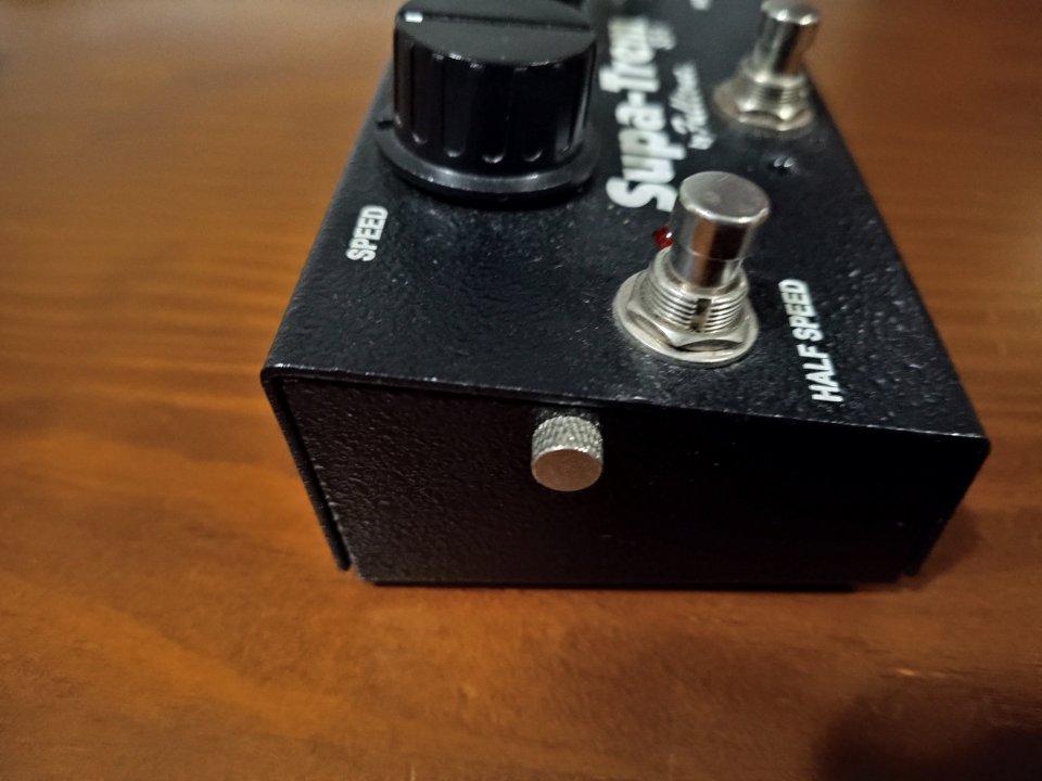 Pedal trémolo Fulltone Supa-Trem ST-1 de segunda mano · Foto 4 de 6 · Barcelona · 160 €