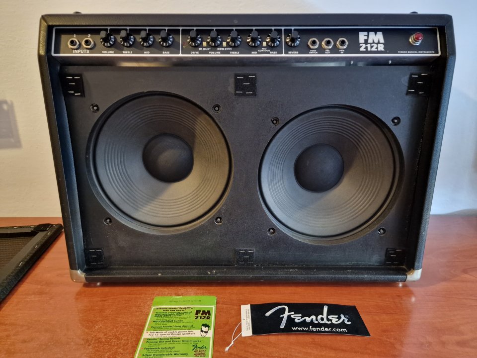 Pack Yamaha Pacifica 212VQM CMB, ampli Fender FM212R y accesorios de segunda mano · Foto 9 de 10 · Málaga · 400 €