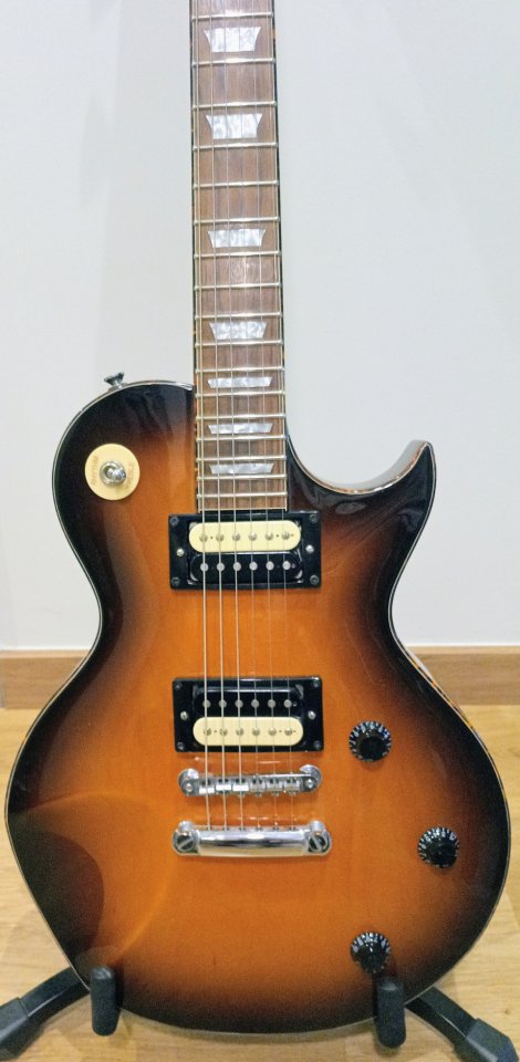 Fret-King Eclat Custom de segunda mano · Foto 1 de 7 · Barcelona · 600 €
