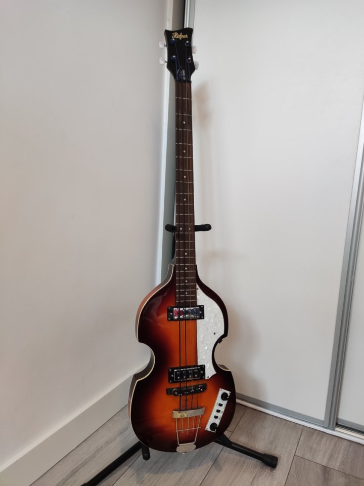 Bajo Höfner Ignition Beatles SB de segunda mano · Foto 1 de 5 · Madrid · 290 €