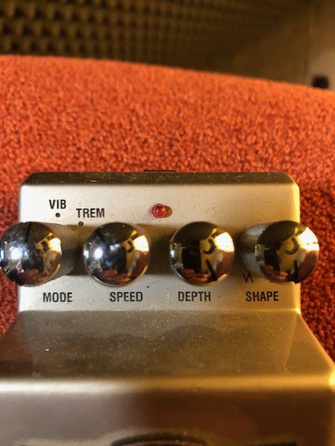 Tremolo Vibe Marshall Vibratem de segunda mano · Foto 2 de 2 · Valencia · 50 €