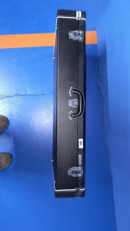 Soporte maleta 6 guitarras