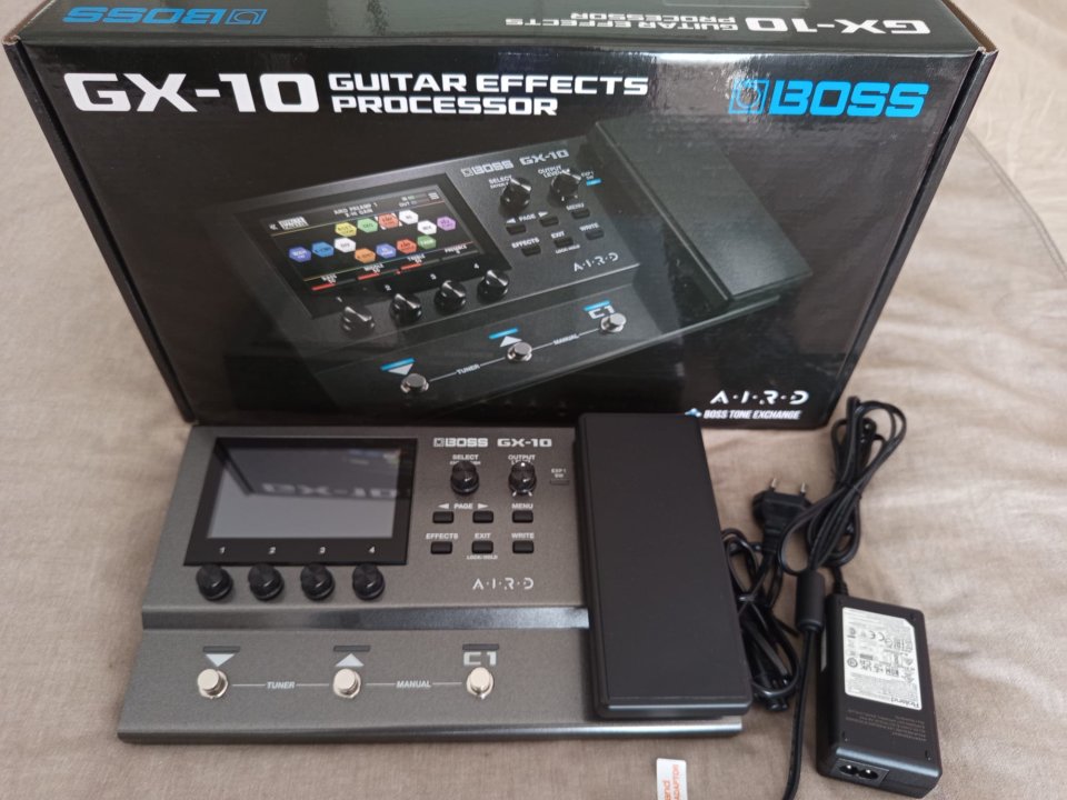 Boss GX-10