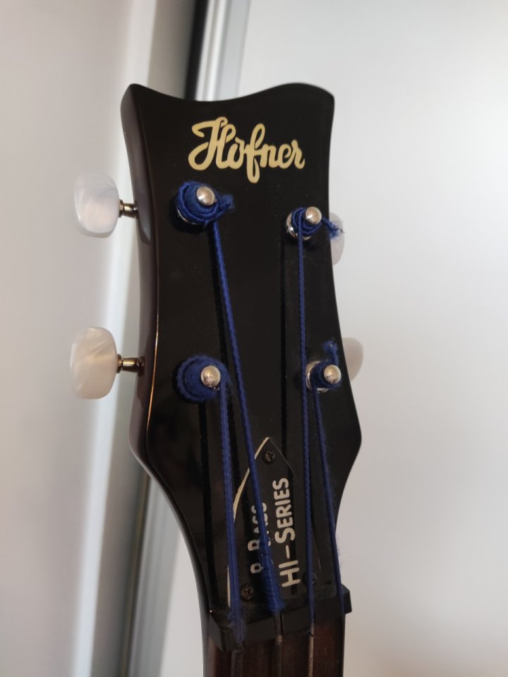 Bajo Höfner Ignition Beatles SB de segunda mano · Foto 3 de 5 · Madrid · 290 €