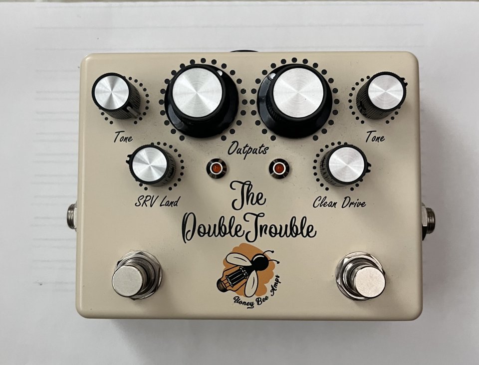 The Double Trouble de Honey Bee Amps IMPECABLE de segunda mano · Madrid · 180 €