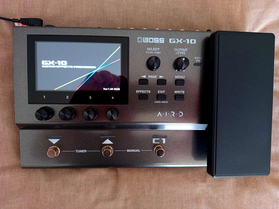 Boss GX-10