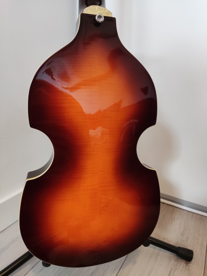 Bajo Höfner Ignition Beatles SB de segunda mano · Foto 4 de 5 · Madrid · 290 €