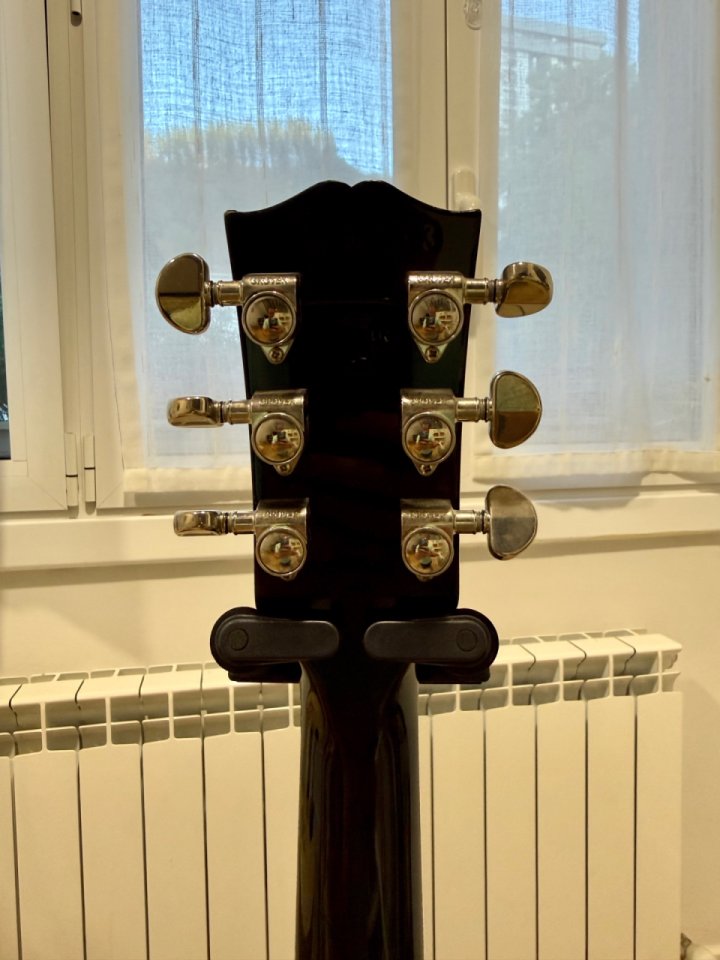 Gibson 335 studio ebony de segunda mano · Foto 4 de 7 · Gipuzkoa · 1500 €