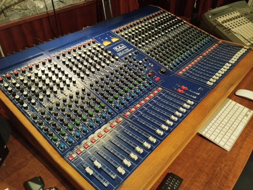 mesa valvulas Tl audio m4 32 canales nuevo precio