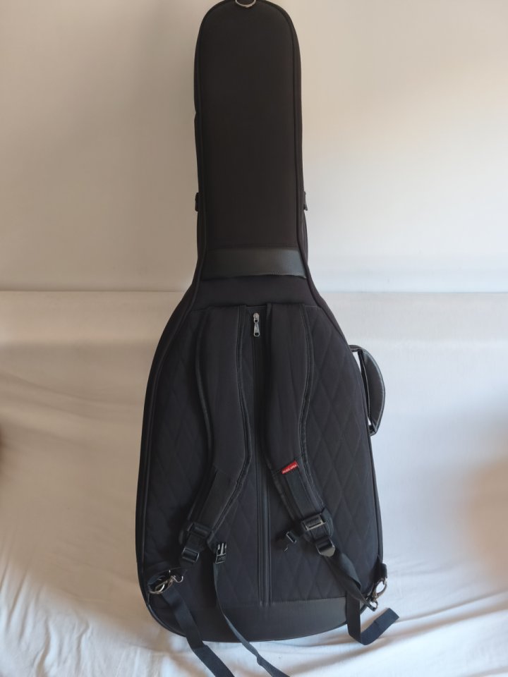 Funda Thomann Safecase 80 Acústica de segunda mano · Foto 2 de 2 · Barcelona · 60 €