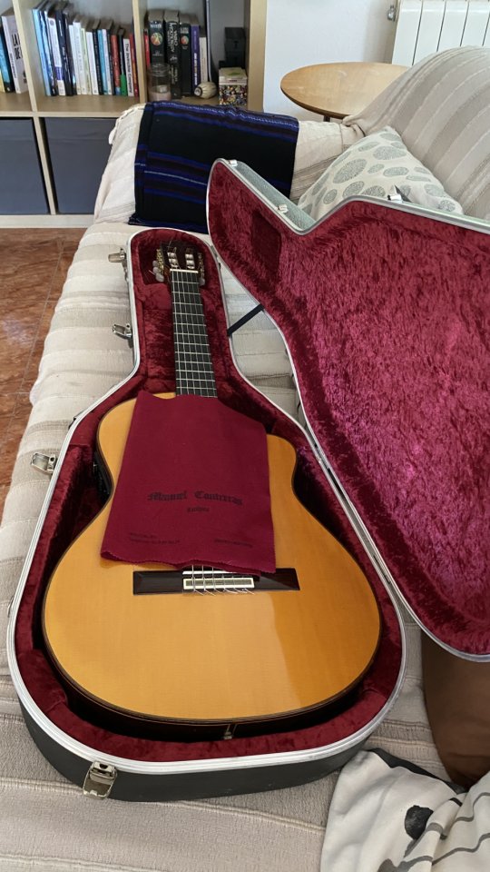 Guitarra Manuel Contreras 1a Especial 1999 - Palo Santo de Rio - Media caja de segunda mano · Foto 6 de 10 · Madrid · 5900 €