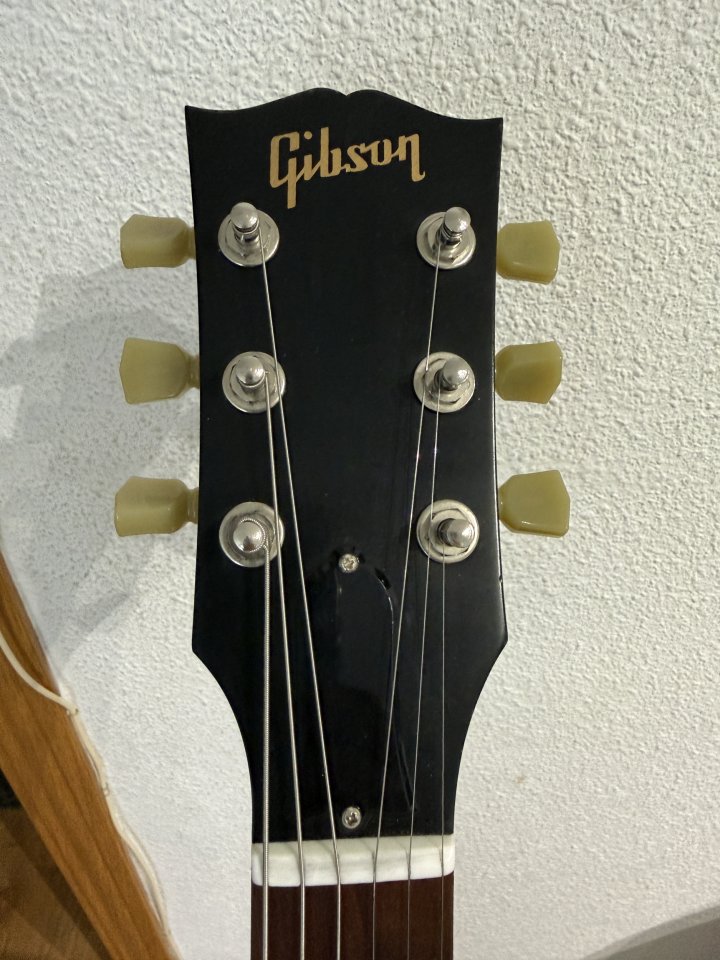 Gibson SG Special Faded Worn Brown de segunda mano · Foto 9 de 9 · Madrid