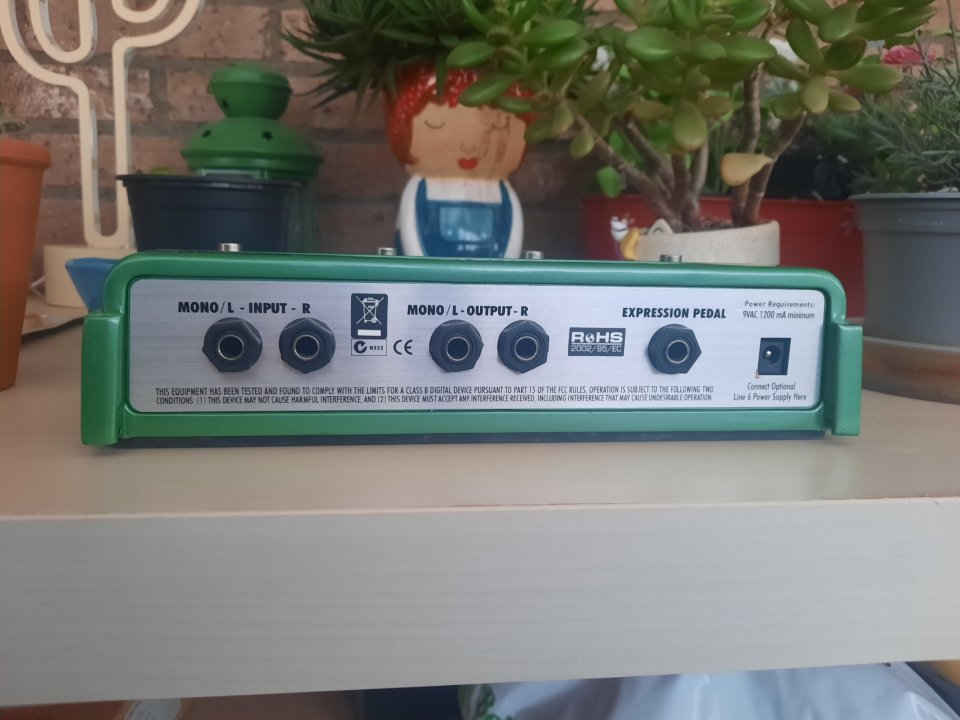 Line 6 DL4. En caja y con fuente de alimentación original. de segunda mano · Foto 6 de 6 · Cantabria · 115 €