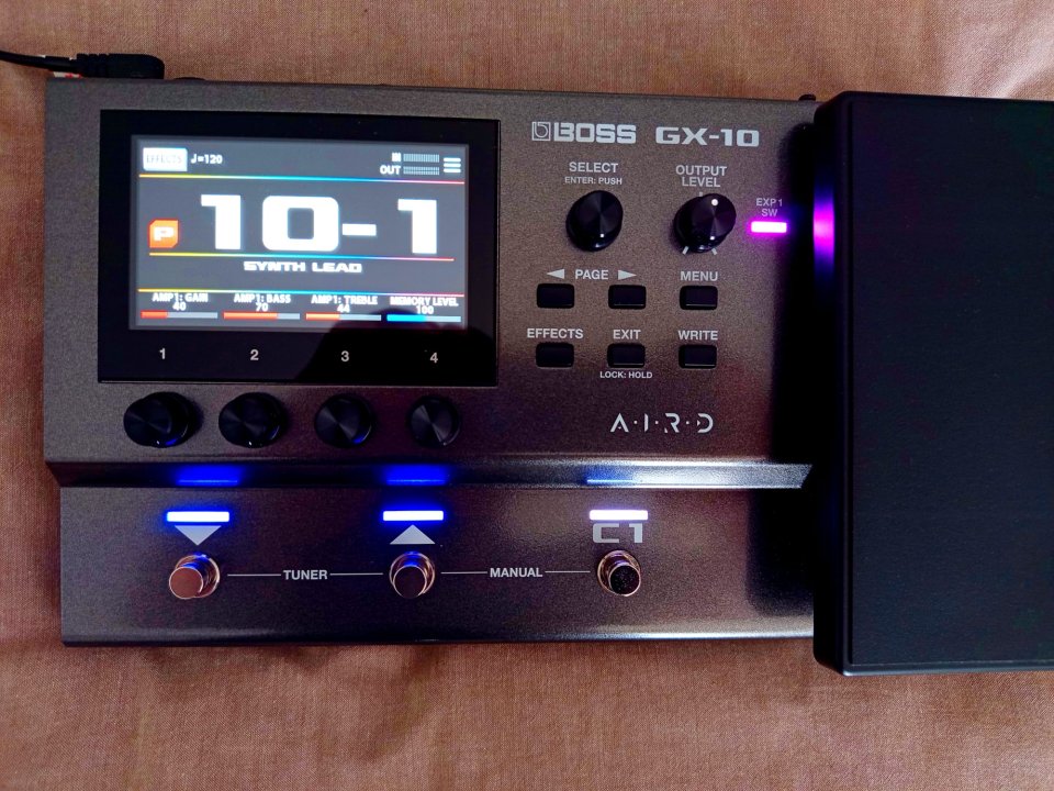Boss GX-10