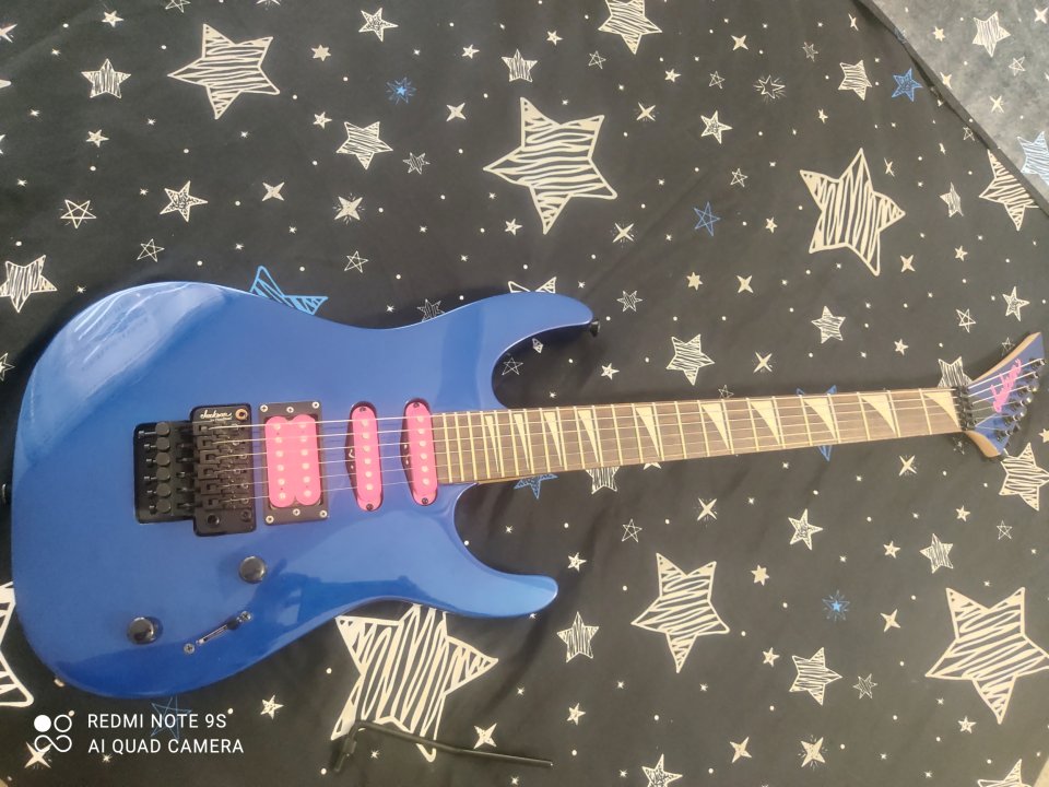 Guitarra Jackson dk3xr hss de segunda mano · Foto 3 de 4 · Barcelona · 380 €