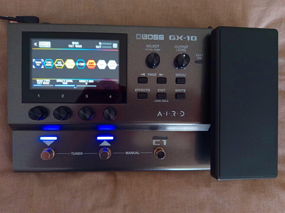 Boss GX-10
