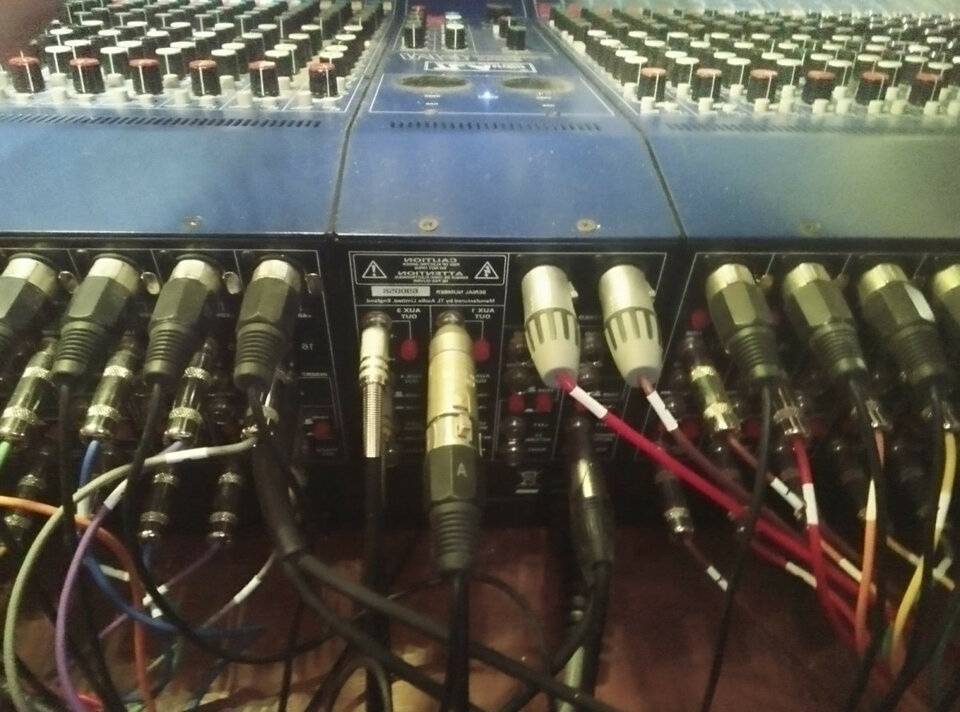 mesa valvulas Tl audio m4 32 canales nuevo precio