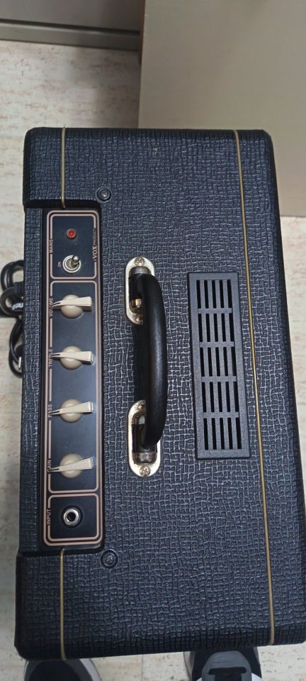 Vox AC4C1 12 a valvulas de segunda mano · Foto 2 de 6 · Barcelona · 250 €