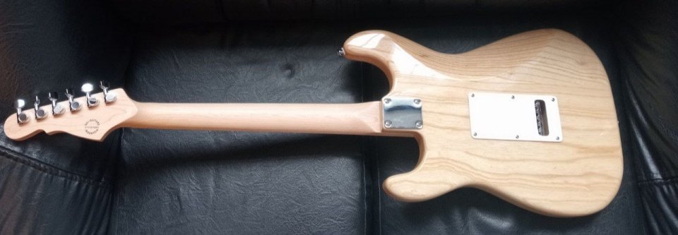 G&L Tribute Legacy Natural