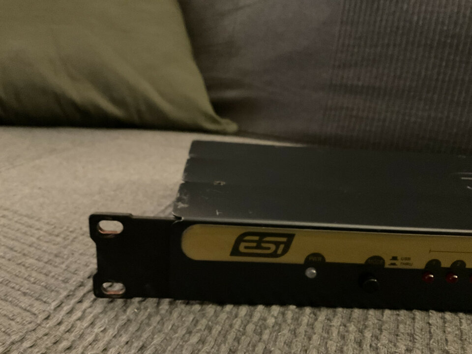 ESI MIDI terminal M8U