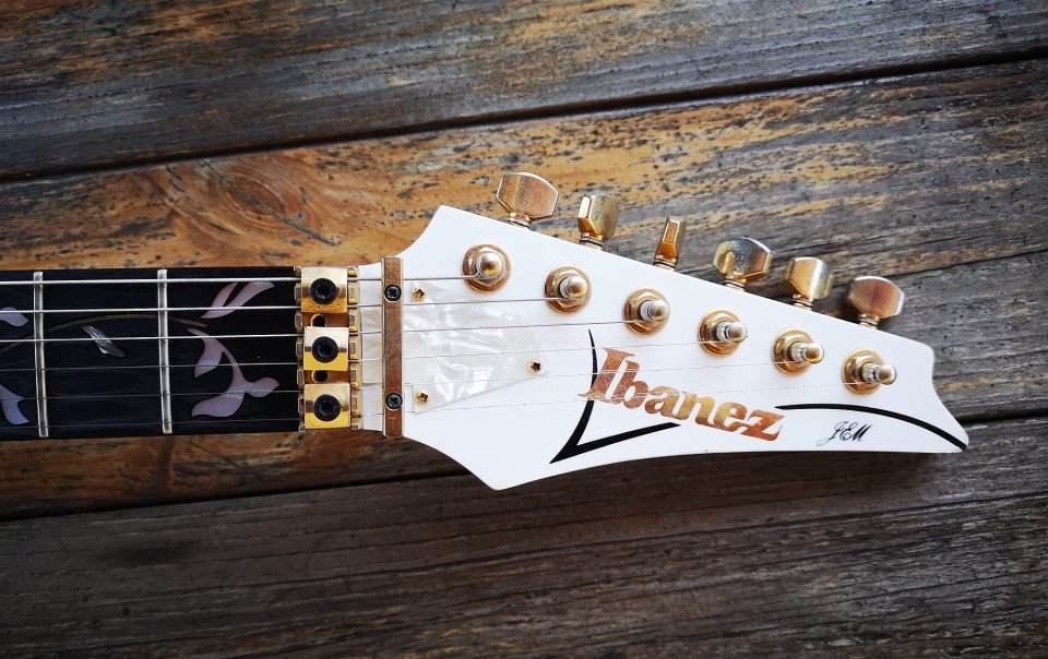 Ibanez Jem 7VWH 1995 de segunda mano · Foto 6 de 10 · Huelva · 1995 €