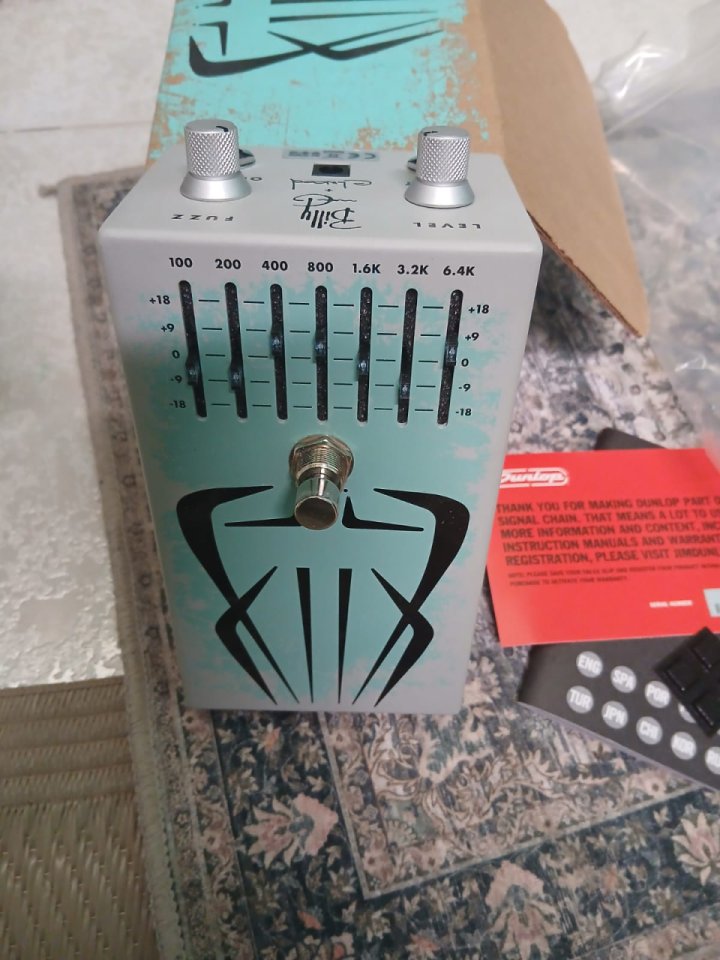 Siete Santos Octavio Fuzz, el pedal signature de Billy Gibbons de segunda mano · Foto 1 de 6 · Murcia · 210 €