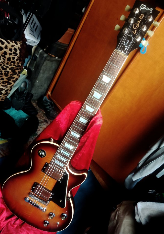 Gibson les paul less + tobacco sunburst