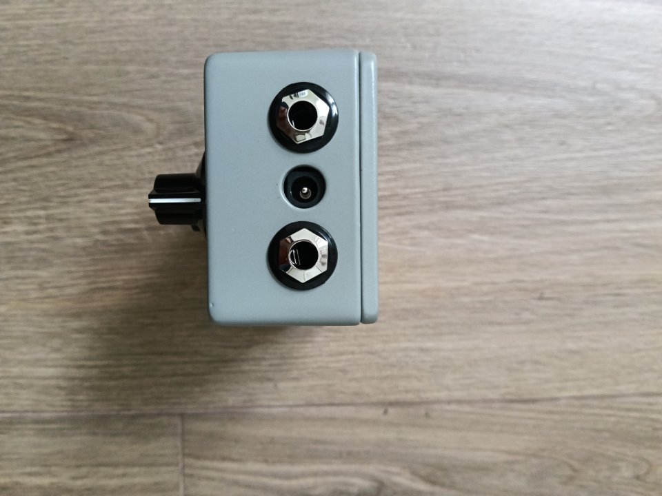 Superconductor booster