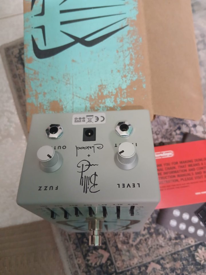 Siete Santos Octavio Fuzz, el pedal signature de Billy Gibbons de segunda mano · Foto 2 de 6 · Murcia · 210 €