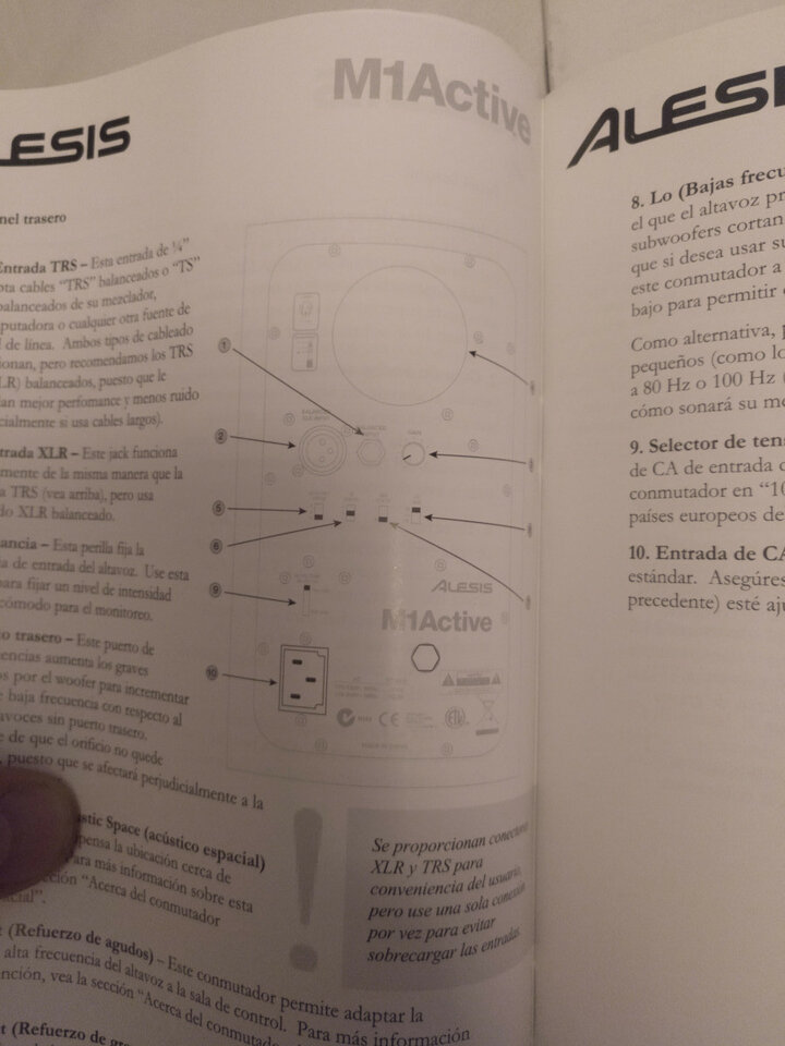 Manual de inicio rápido y librillo de información de garantía  Alexis M1