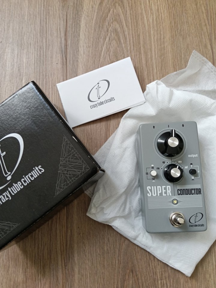 Superconductor booster