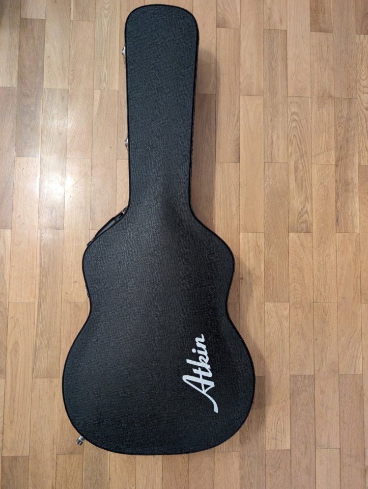 Atkin J-19 The Nineteen ( Las Fotos son de la guitarra actual)