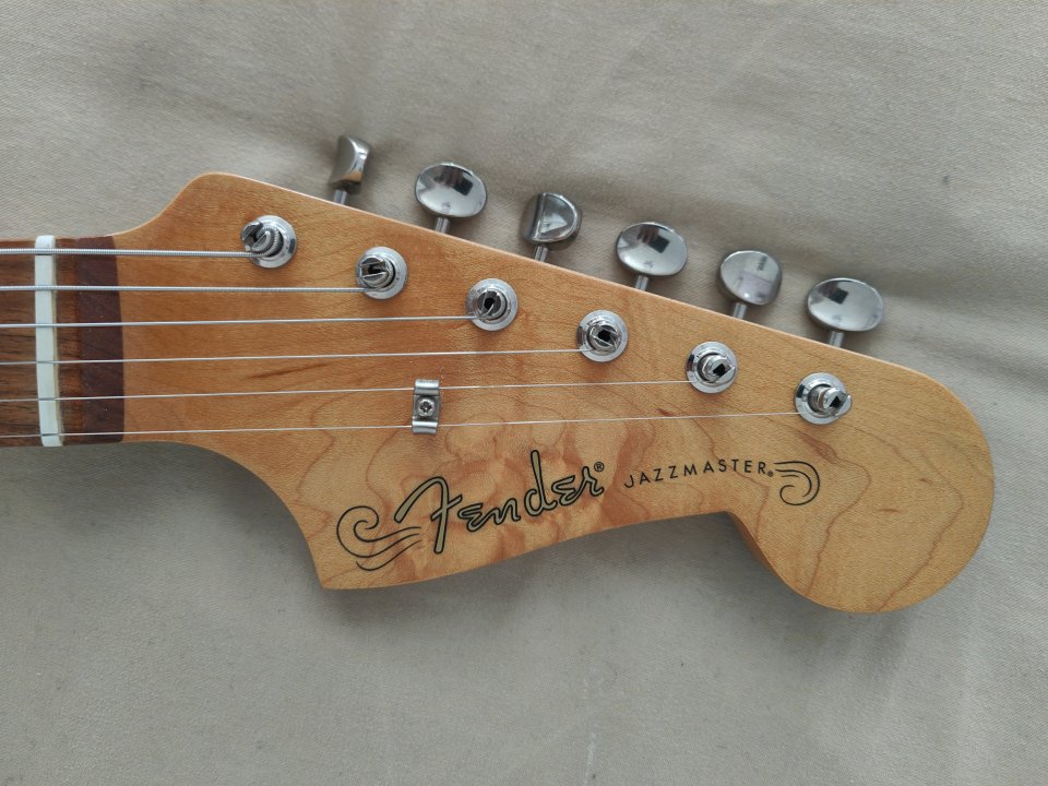 Fender Jazzmaster Noventa Walnut