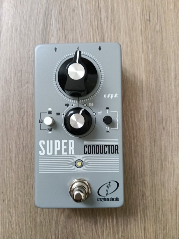 Superconductor booster