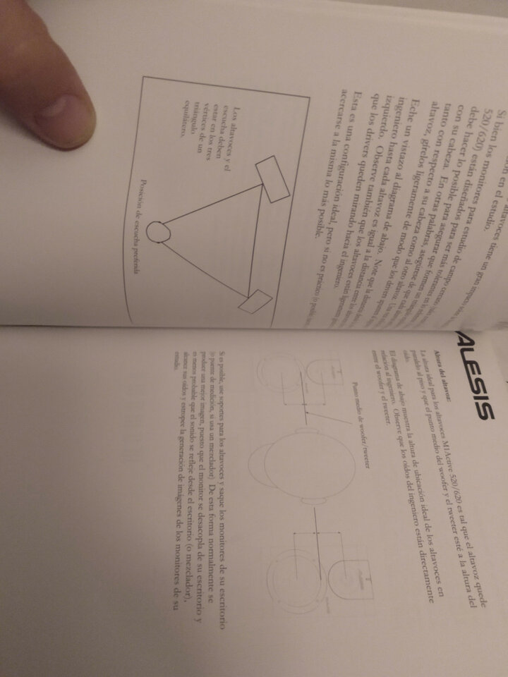Manual de inicio rápido y librillo de información de garantía  Alexis M1