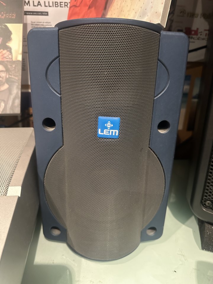 Equipo de Voces LEM de 180 W