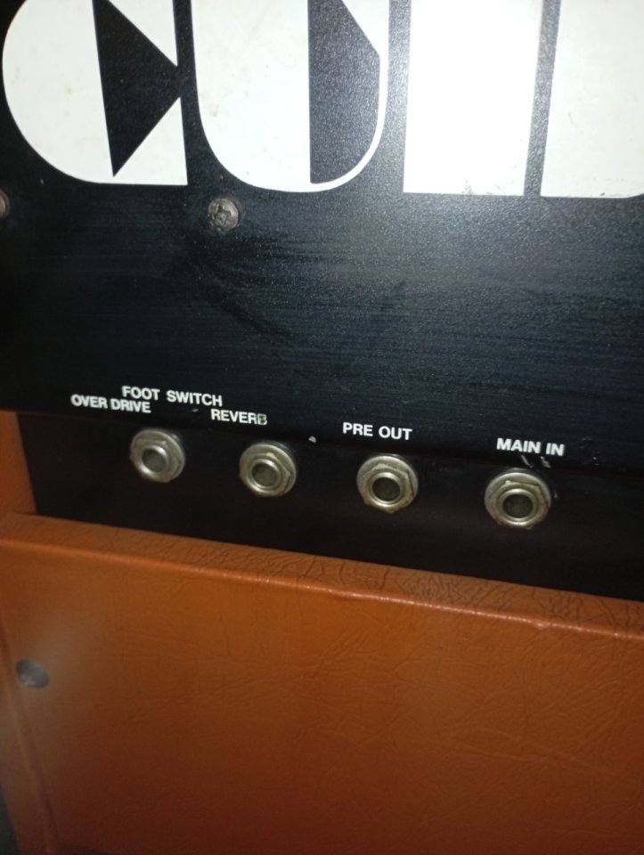 Roland Cube 100 Vintage de segunda mano · Foto 9 de 10 · Girona · 350 €