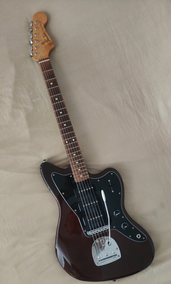 Fender Jazzmaster Noventa Walnut
