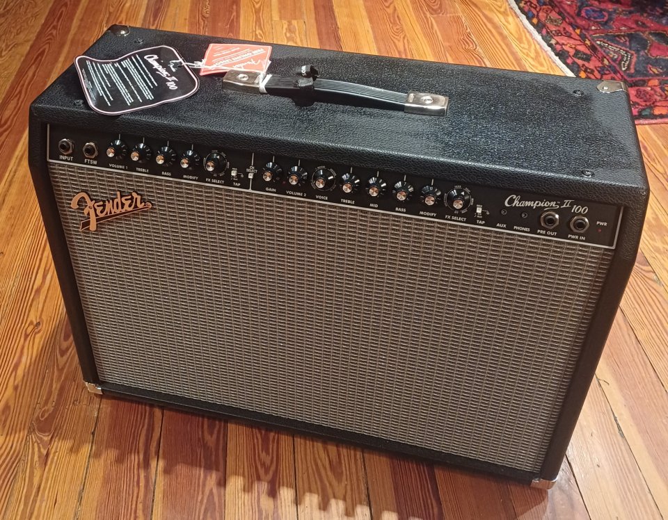 Fender Champion II 100w de segunda mano · Foto 3 de 5 · Gipuzkoa · 350 €