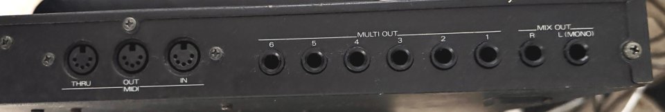 ROLAND U 110 + 3 Tarjetas PCM Data Rom de segunda mano · Foto 5 de 5 · Illes Balears · 250 €