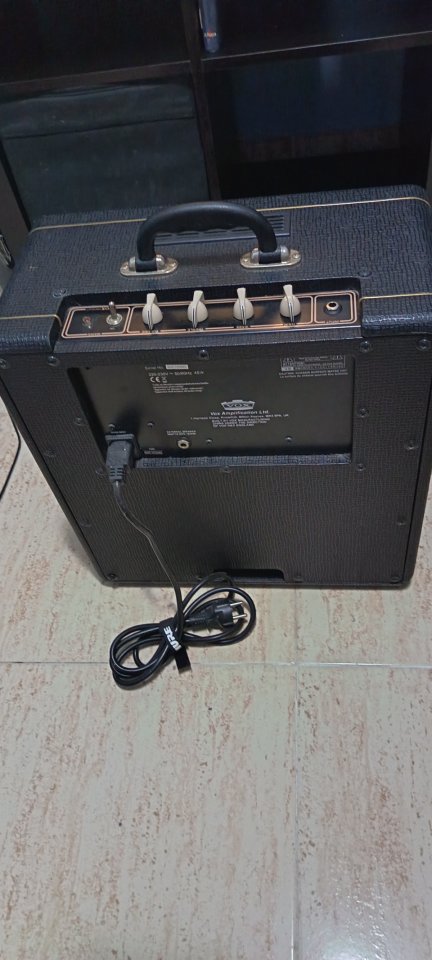 Vox AC4C1 12 a valvulas de segunda mano · Foto 3 de 6 · Barcelona · 250 €