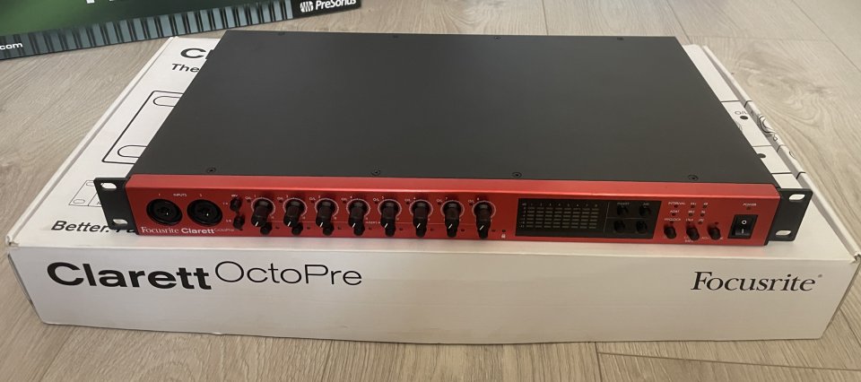 Focusrite Clarett Octo Pre de segunda mano · Foto 2 de 7 · Girona · 350 €