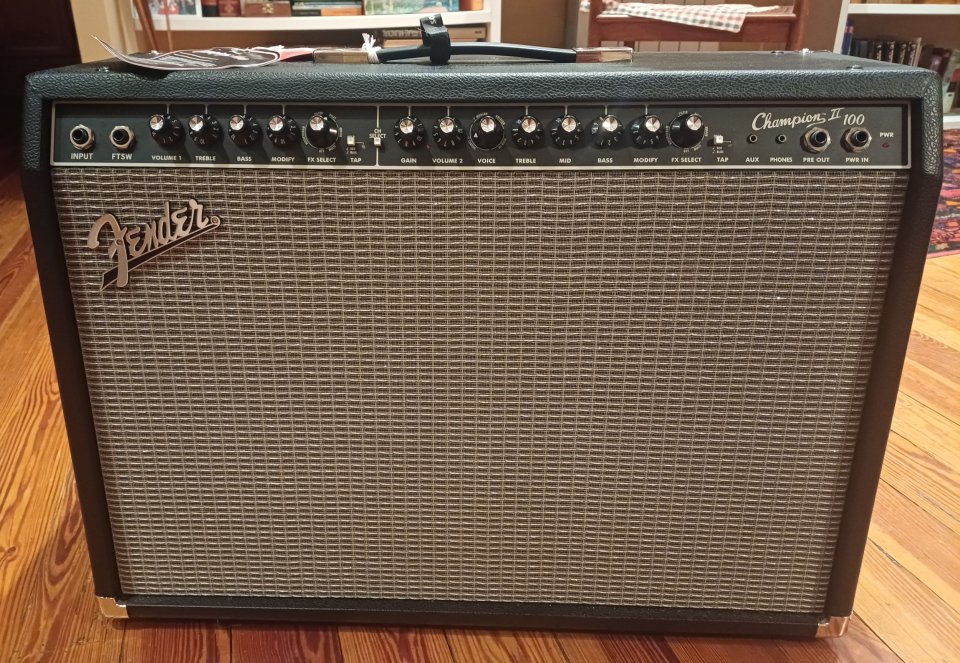 Fender Champion II 100w de segunda mano · Foto 2 de 5 · Gipuzkoa · 350 €