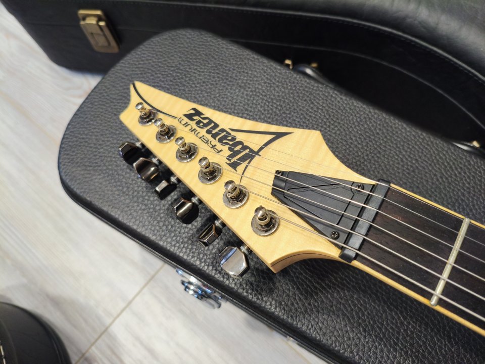 Ibanez premium rg 721 fm