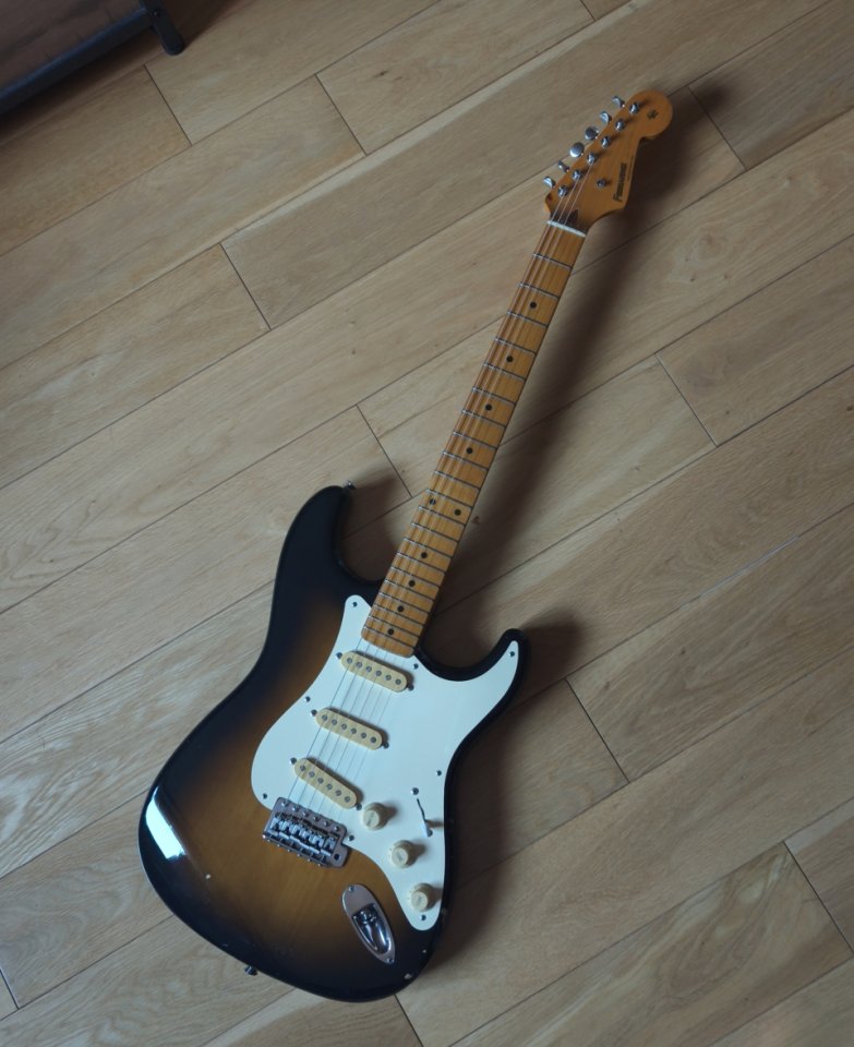 Fernandes The Revival RST-38 Stratocaster R-8 de segunda mano · Foto 1 de 10 · Zaragoza · 625 €