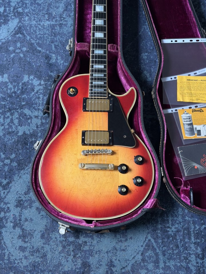 1974 Gibson Les Paul Custom Sunburst - 4.25 kg (Cambio) de segunda mano · Foto 1 de 10 · Madrid · 5500 €