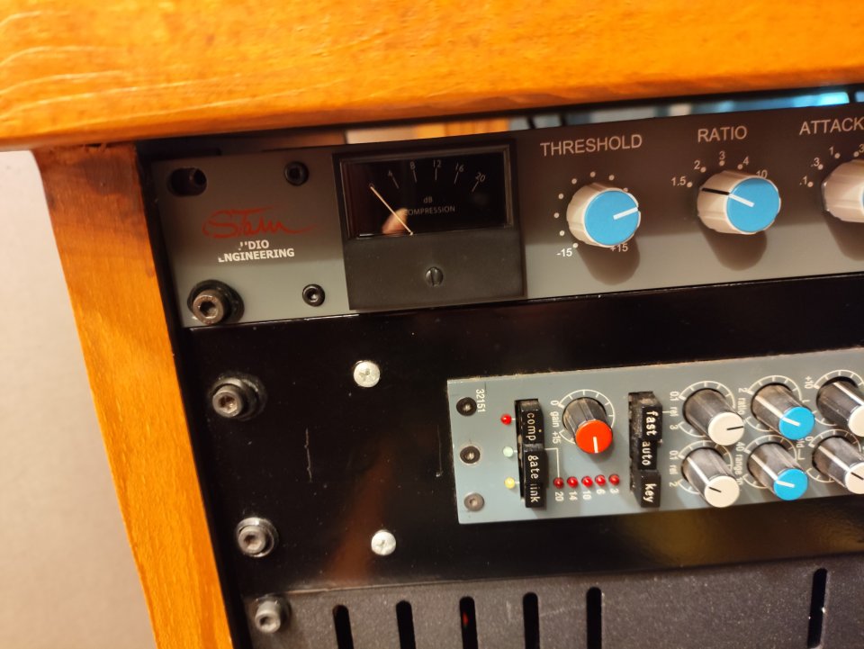 Stam Audio Bus Compresor MKII Api Mode