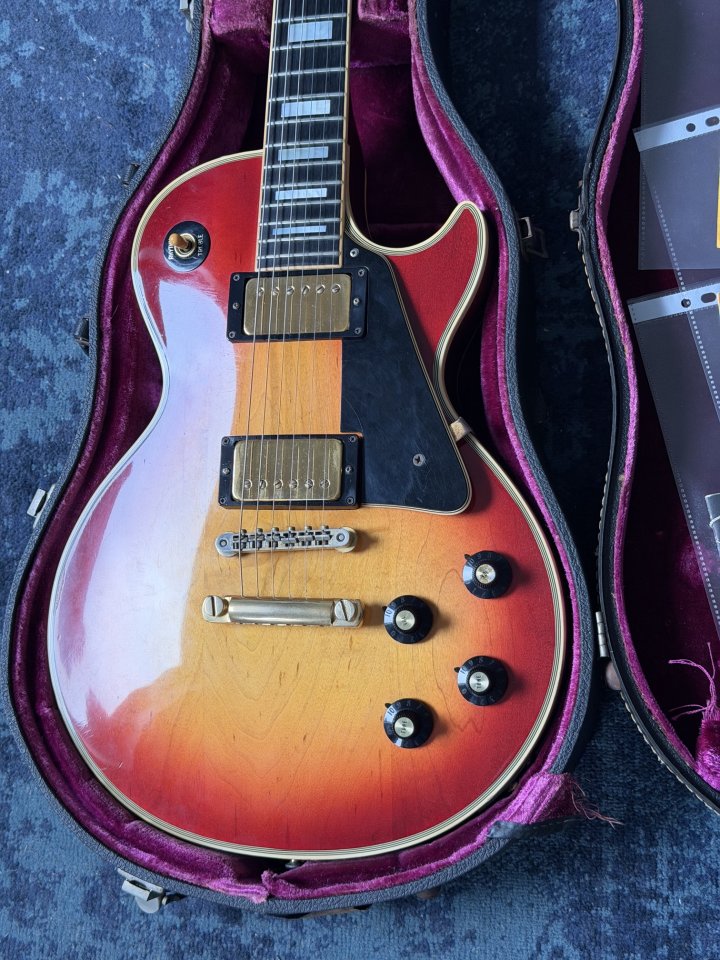 1974 Gibson Les Paul Custom Sunburst - 4.25 kg (Cambio) de segunda mano · Foto 2 de 10 · Madrid · 5500 €