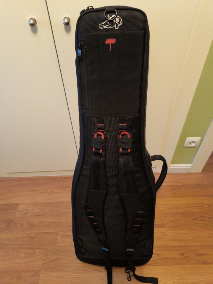 Funda de guitarra doble marca Ritter RESERVADA