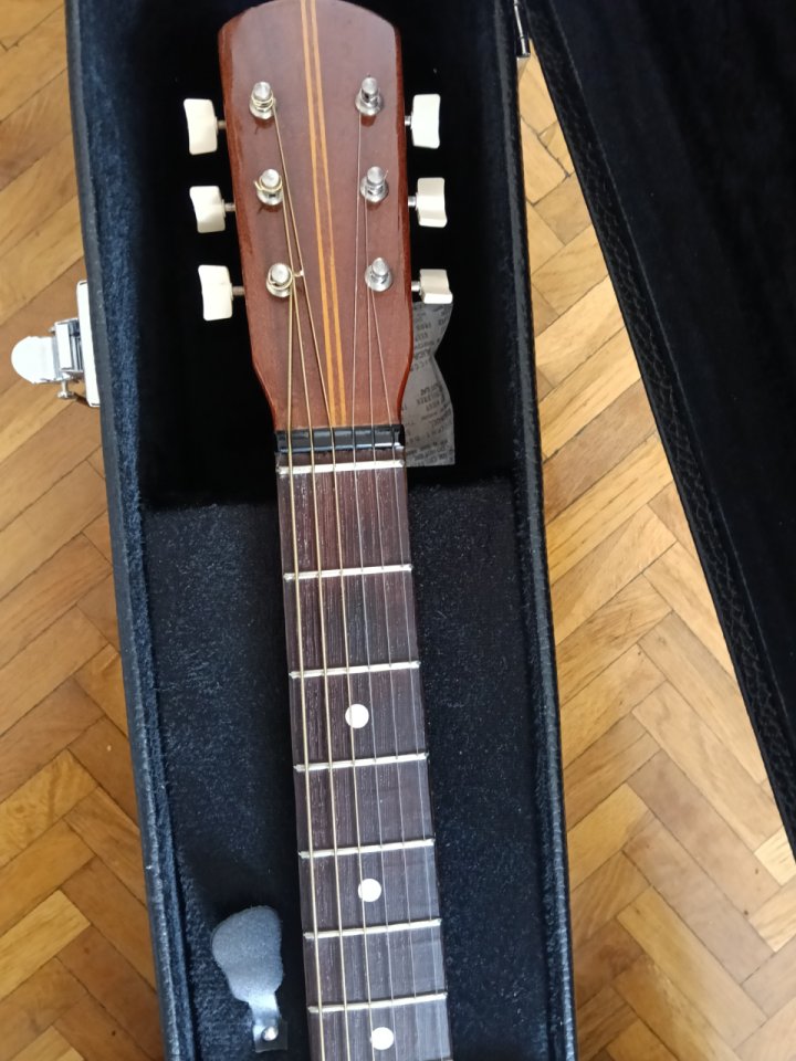 Guitarra archtop Eko Model 100 de los 60 de segunda mano · Foto 3 de 10 · Madrid · 450 €